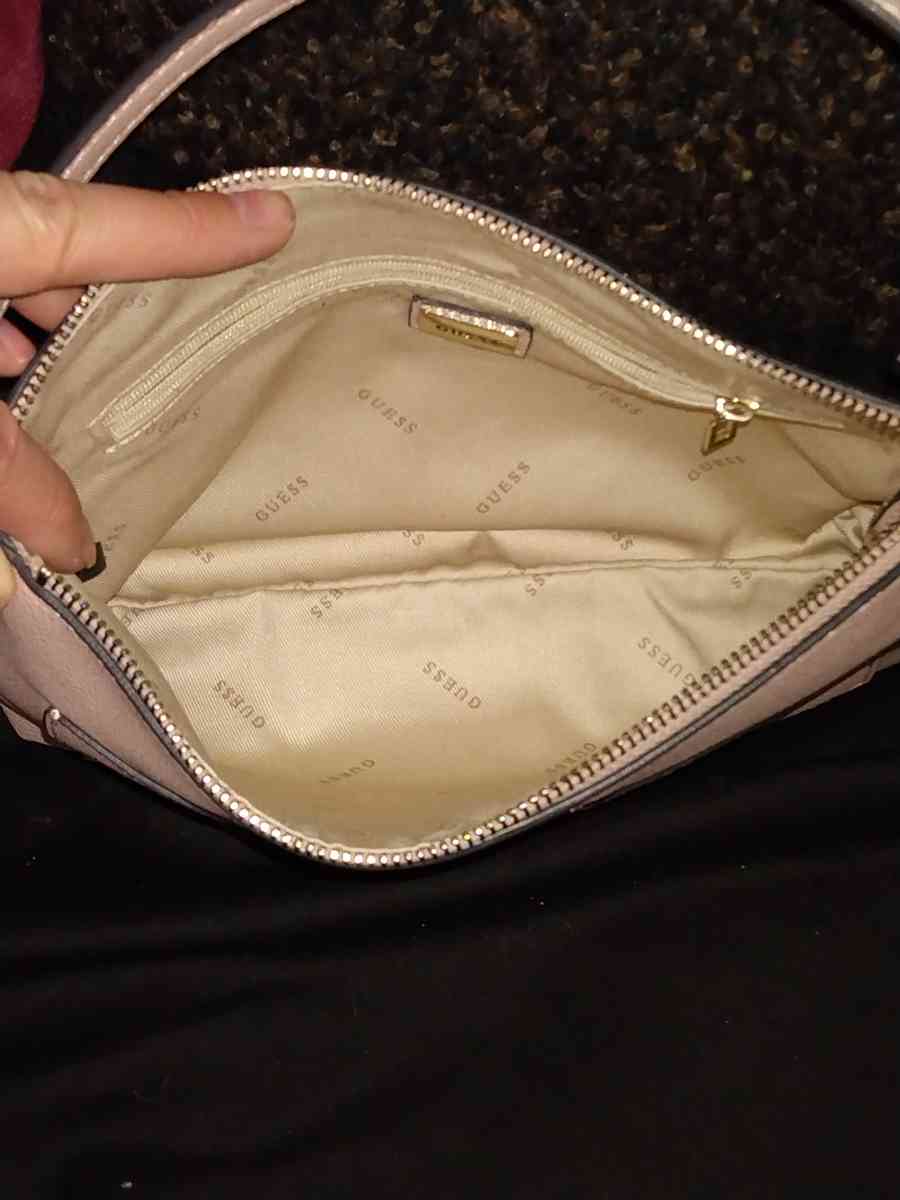 G BY GUESS BEIGE HANDBAG AND G BY GUESS WALLETS - Belen, New Mexico - FleaMarketBay