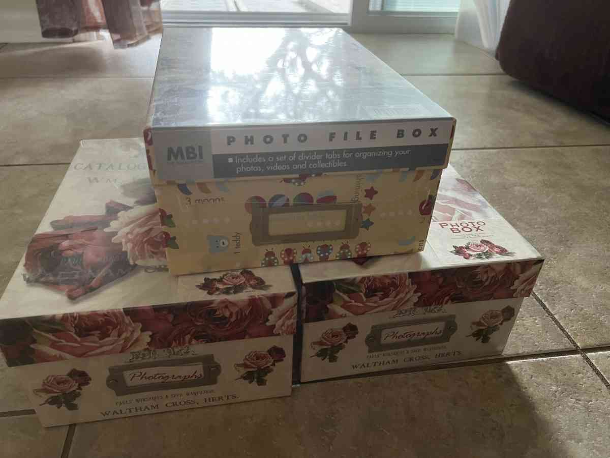 3 brand new photo boxs - Orlando, Florida