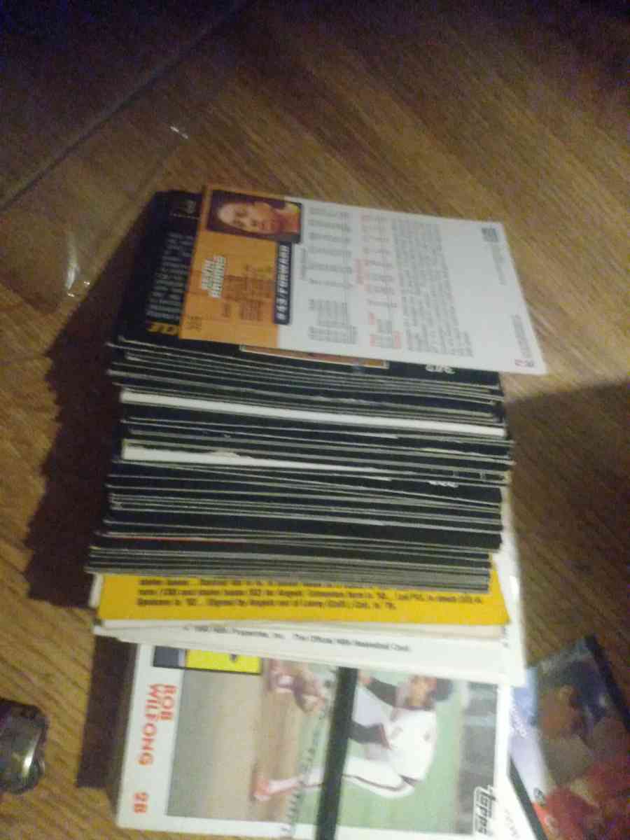sports card lottery mystery packs 10 threw 200 - Youngstown, Ohio