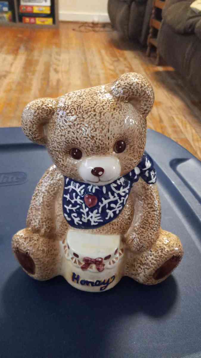 vintage cookie bear cookie jar - Bangor, Maine