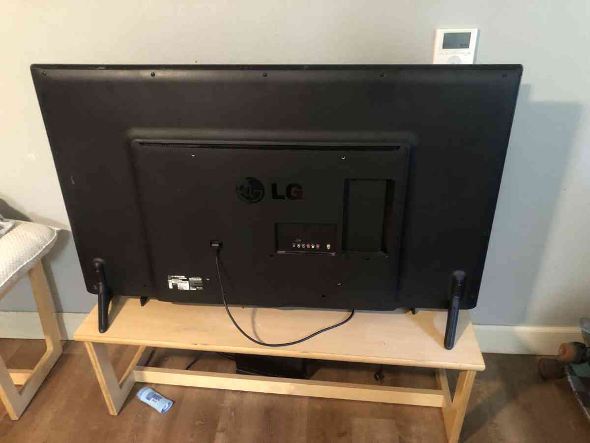 55 inch flat screen LG - Fresno, California