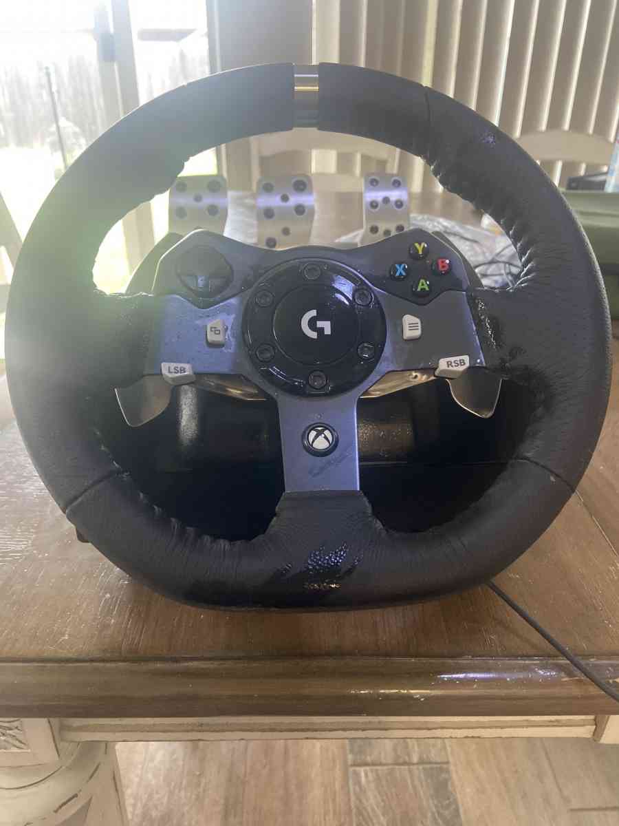 Logitech steering wheel whith shifter - Alicia, Arkansas - FleaMarketBay