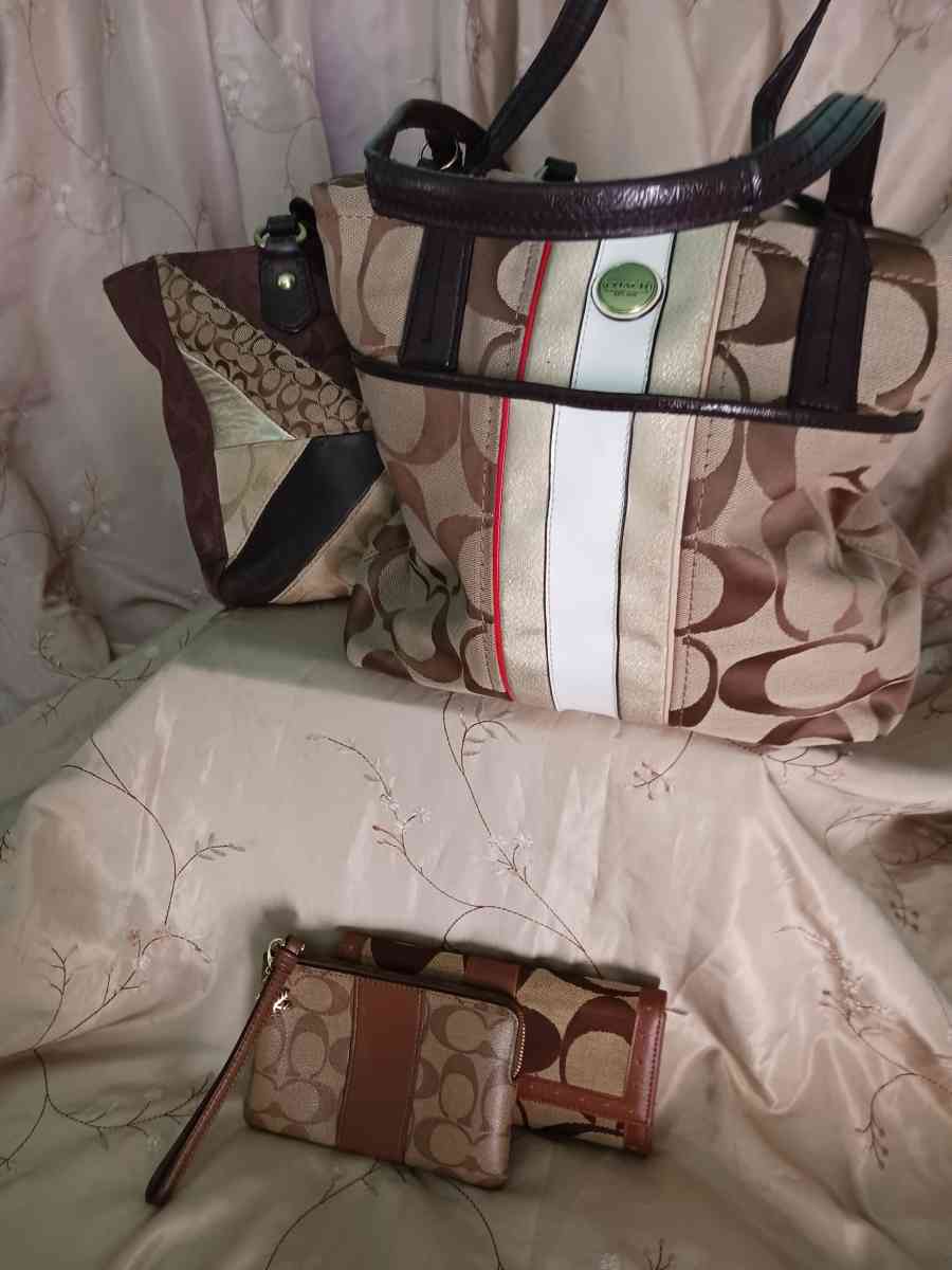 coach purse set - Adair, Oklahoma - FleaMarketBay