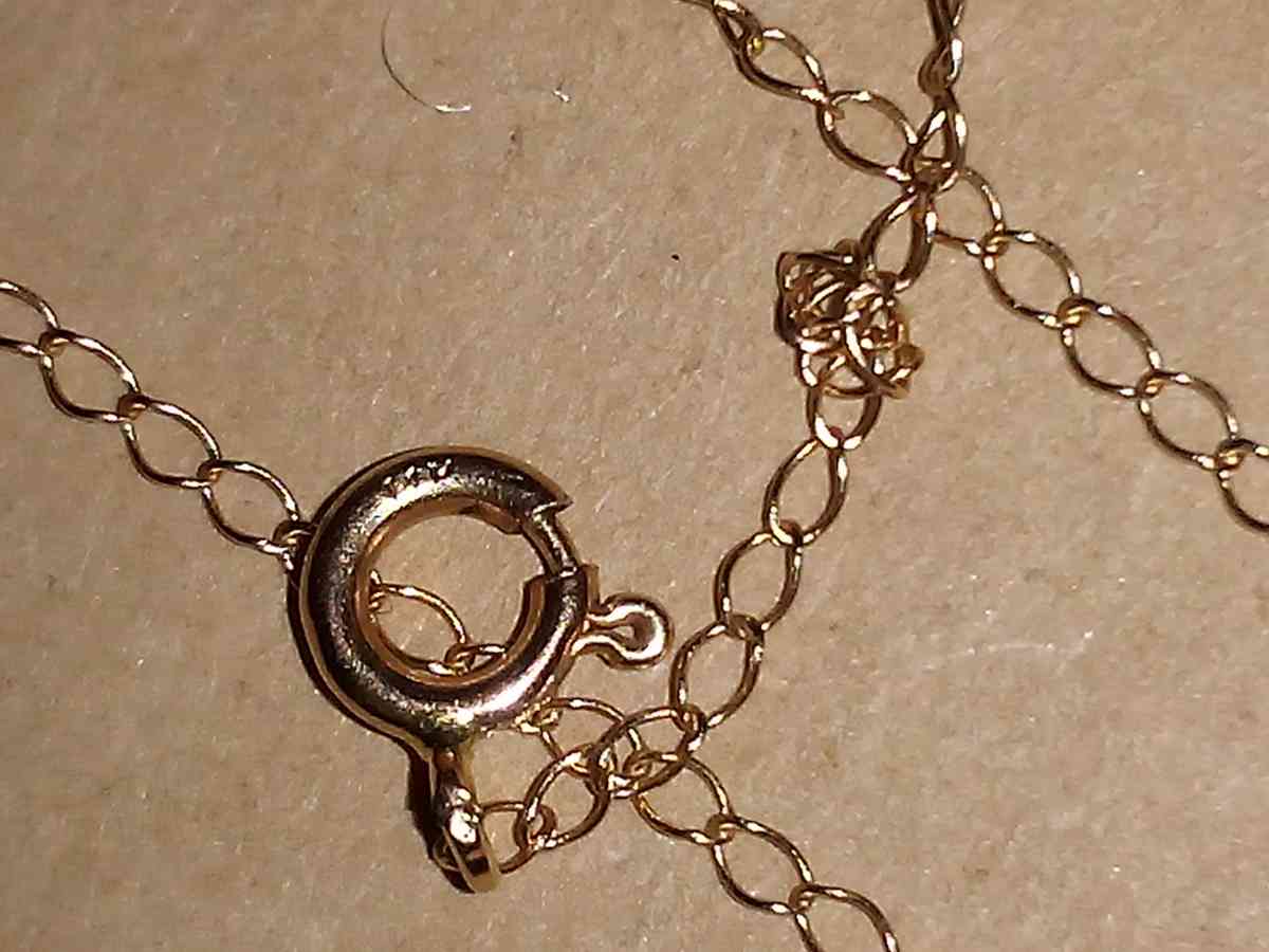 14kt yellow gold link chain necklace 18 inch long - Bedford, Indiana - FleaMarketBay