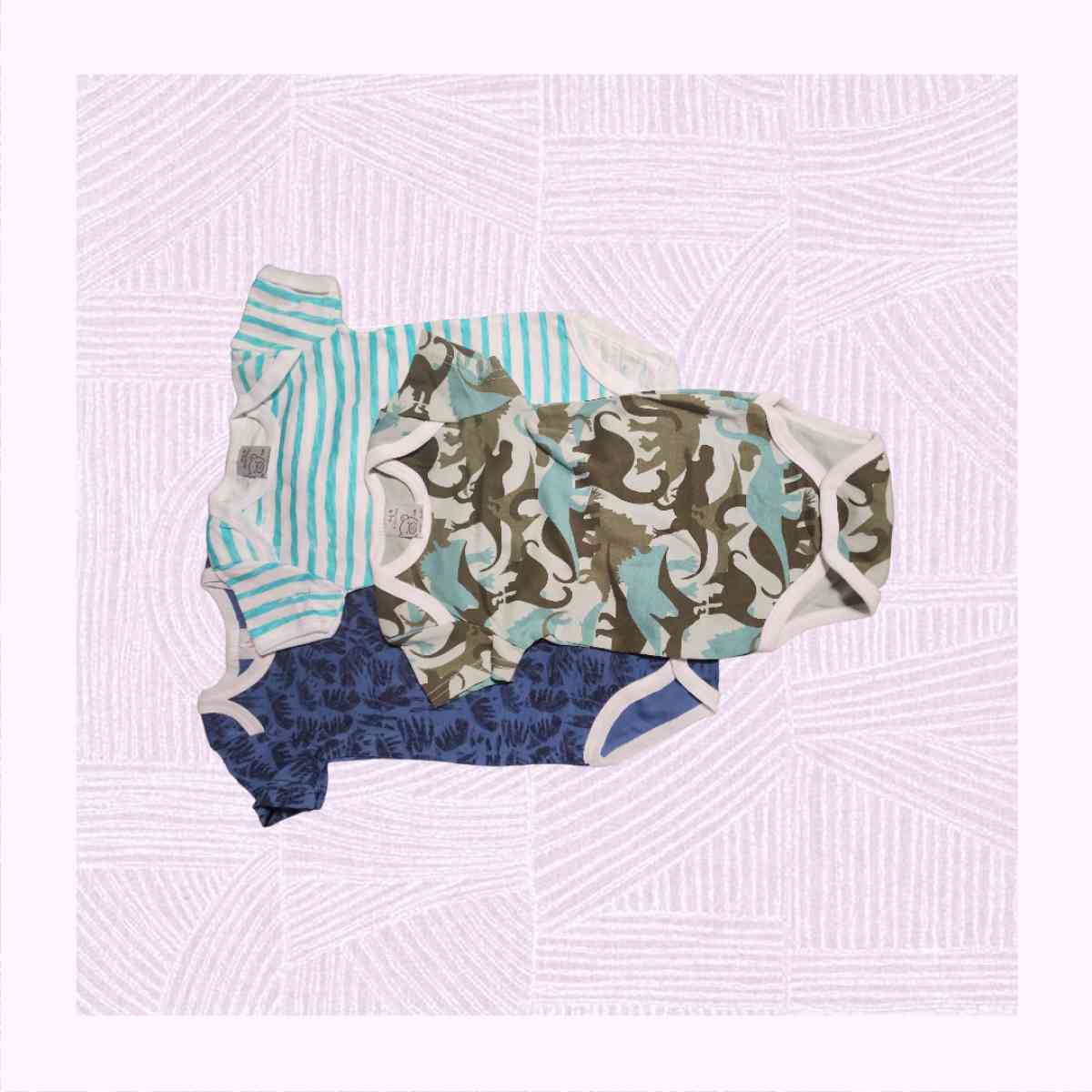 Random Brand New Onesies short sleeve 3pack - Derby, Connecticut - FleaMarketBay