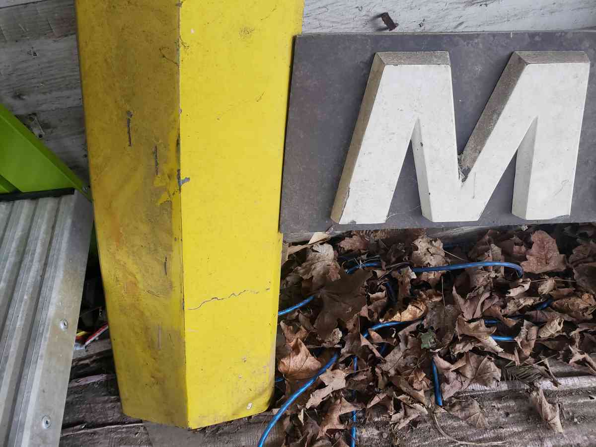 aluminum collectable antique  mc donalds sign - Laceyville, Pennsylvania - FleaMarketBay