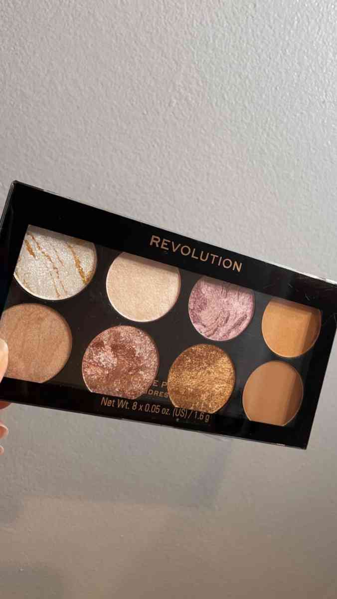 makeup - Advent, West Virginia - FleaMarketBay