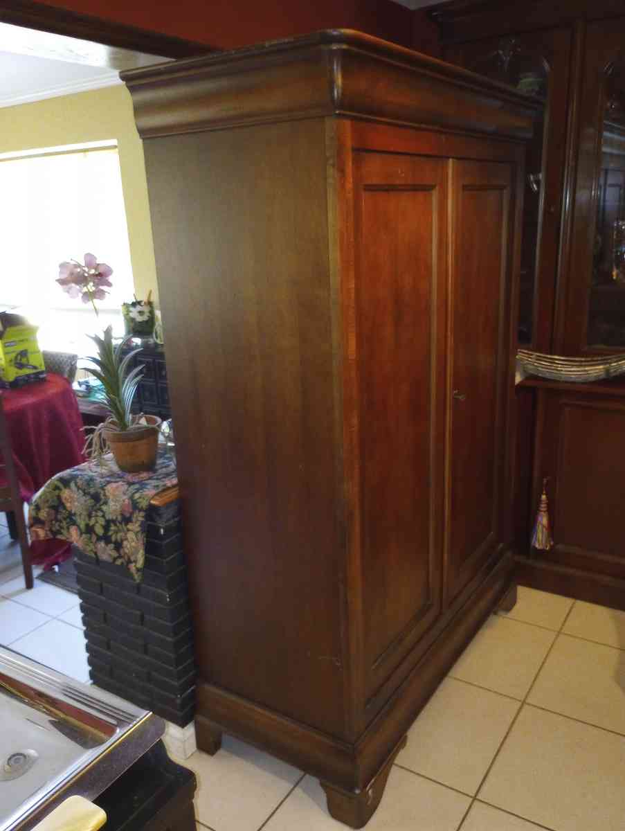 Large vintage BrownSienna solid wood early 1900s - Hollywood, Florida - FleaMarketBay