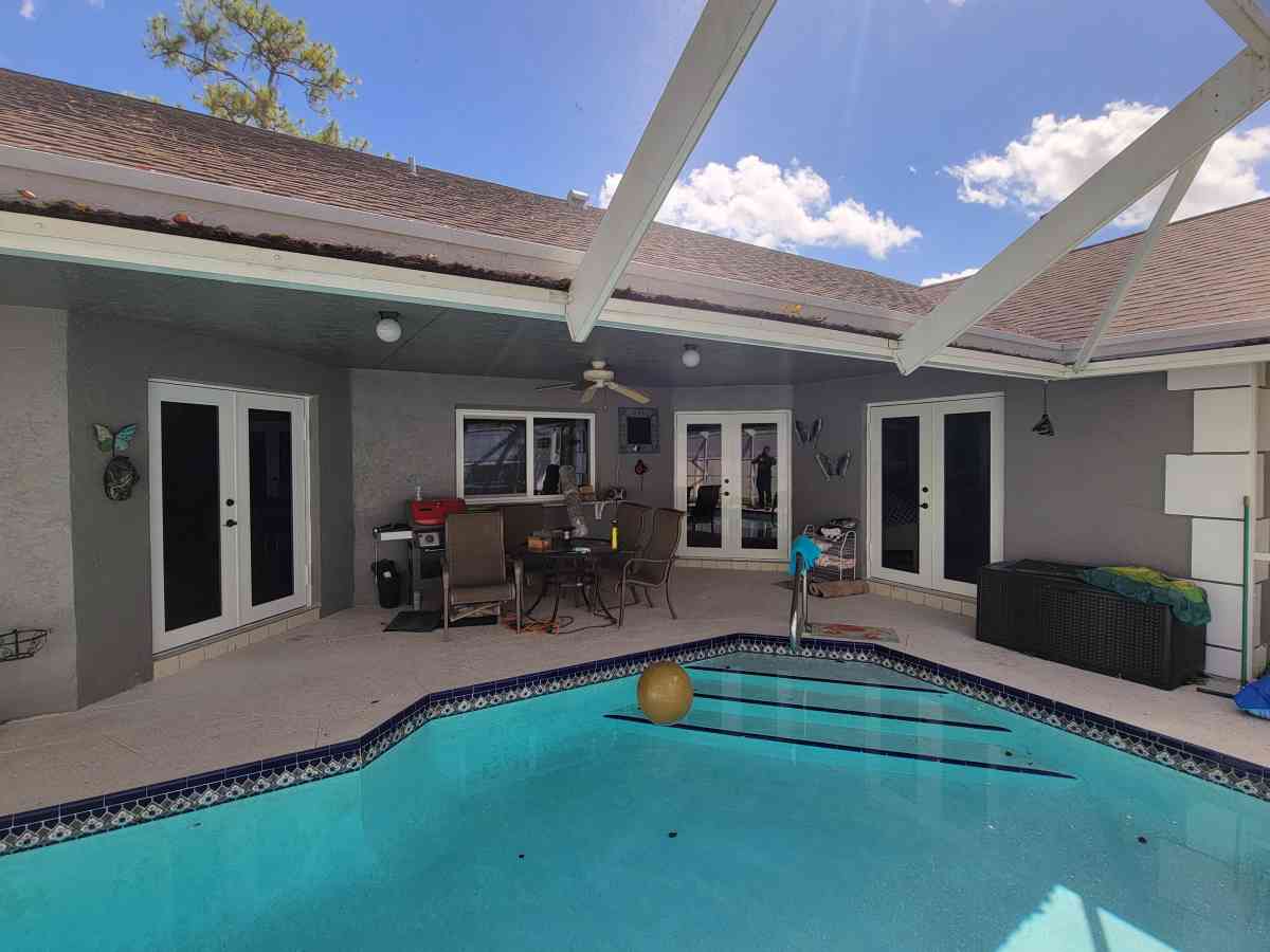 Impact windows and doors - Miami, Florida - FleaMarketBay