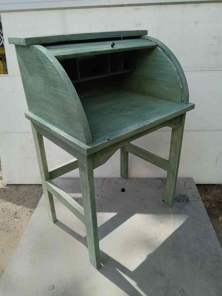 Roll Top Desk - Niceville, Florida - FleaMarketBay