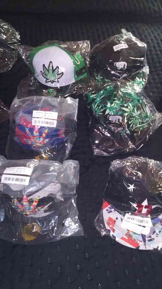 new hats - Pekin, Illinois