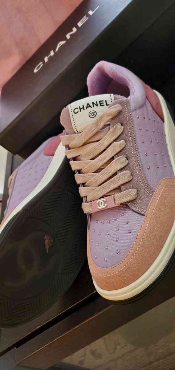 Lavander shoes size 7 - Mission Viejo, California