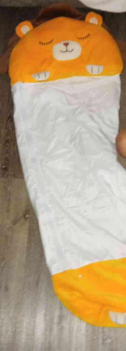 kids sleeping back - El Monte, California