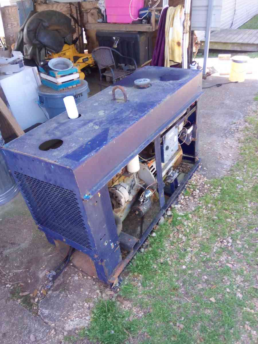 Big 20 Miller welder Gas engine runs and welds good - Brookhaven, Mississippi - FleaMarketBay