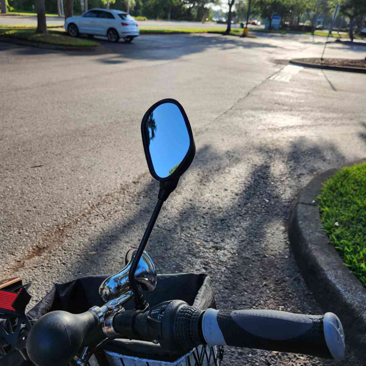 mi bike is everything is new the wheels is good - Wesley Chapel, Florida - FleaMarketBay