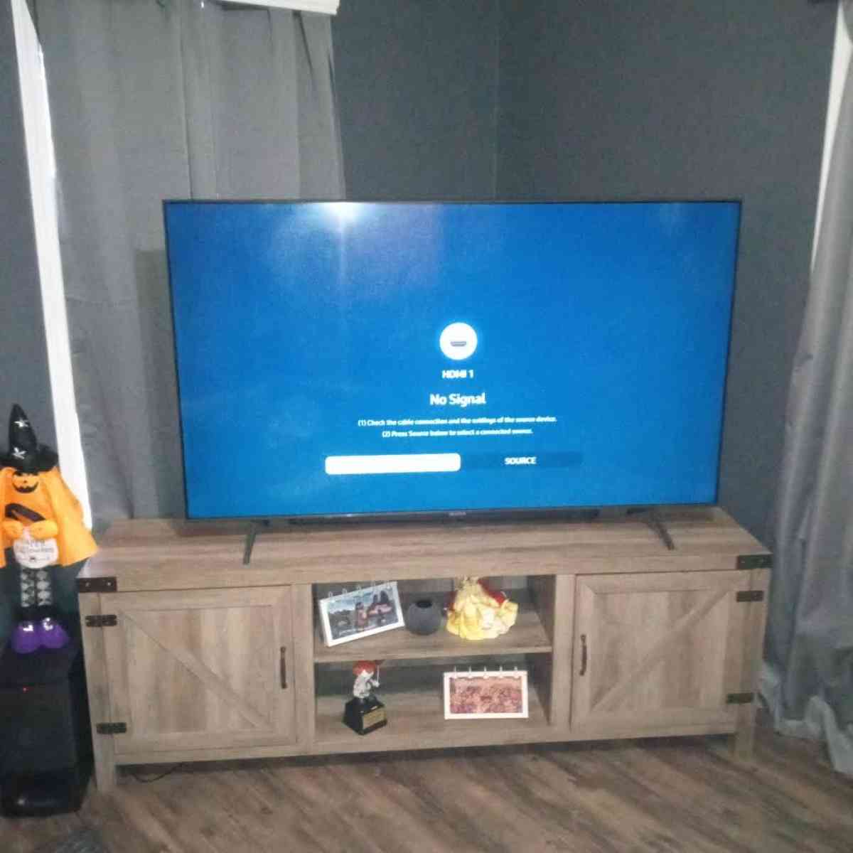 70 inch Sony smart tv