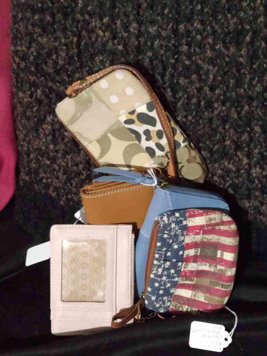 WOMENS WALLETS - Belen, New Mexico