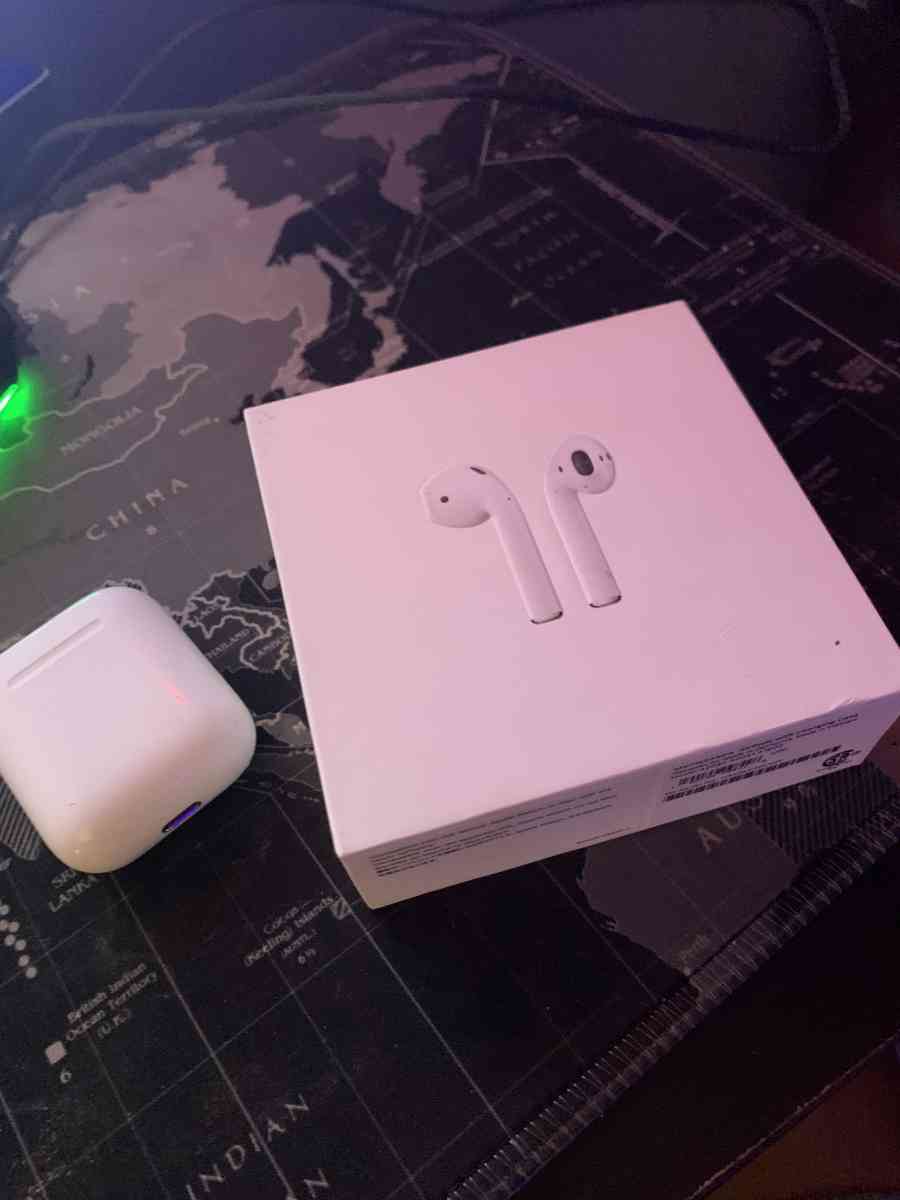 AirPods second generation - East Wareham, Massachusetts