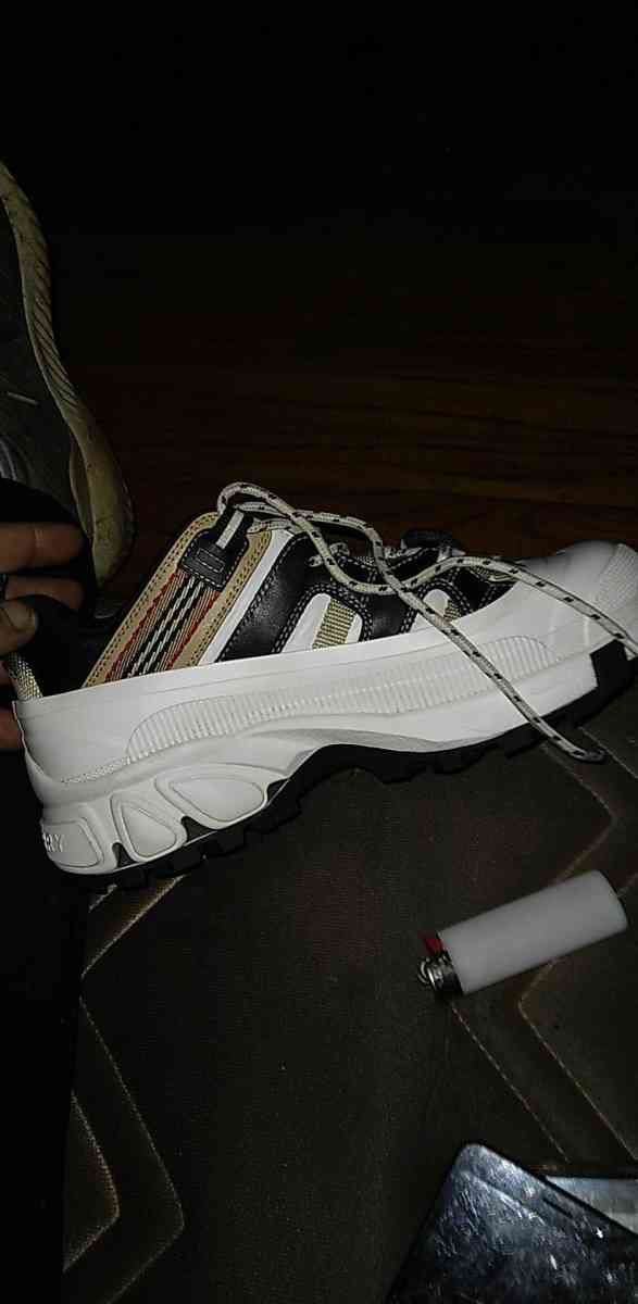 burberry - Indianapolis, Indiana