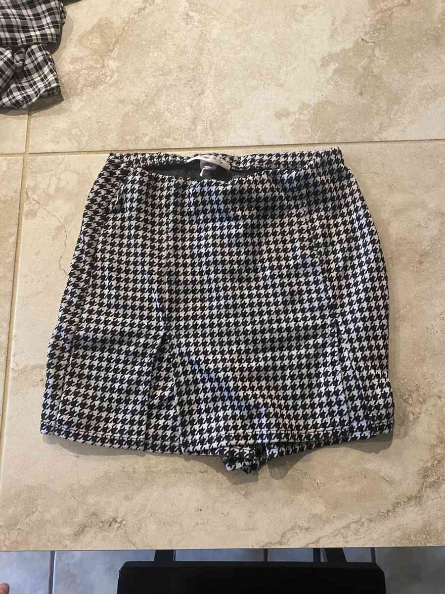 3 skirts deal - Gresham, Oregon