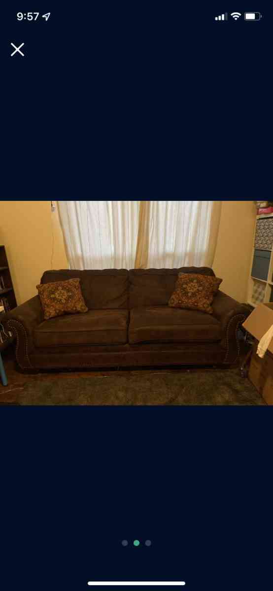 couch - Katy, Texas