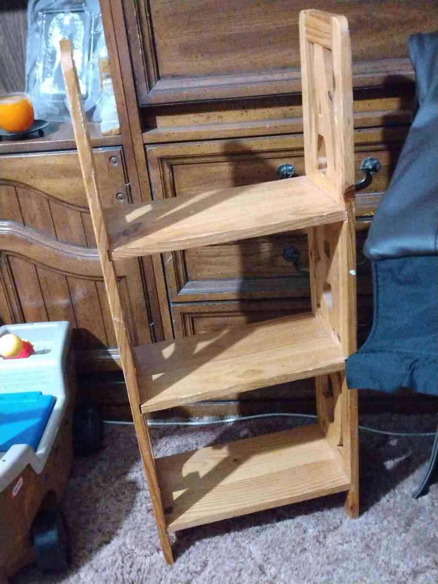 WOODEN KIDS ABC BOOKSHELF - Belen, New Mexico - FleaMarketBay