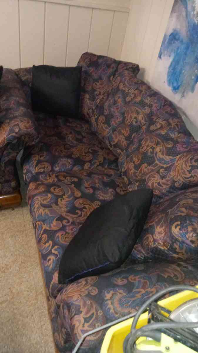 Couch and loveseat - Harper Woods, Michigan - FleaMarketBay