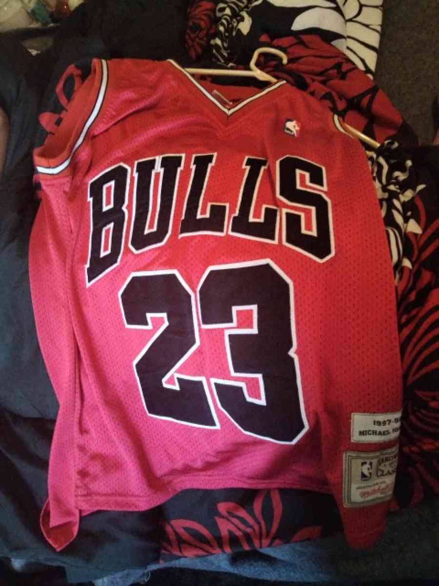 Michel and Ness authentic Michael Jordan - Riverton, New Jersey - FleaMarketBay