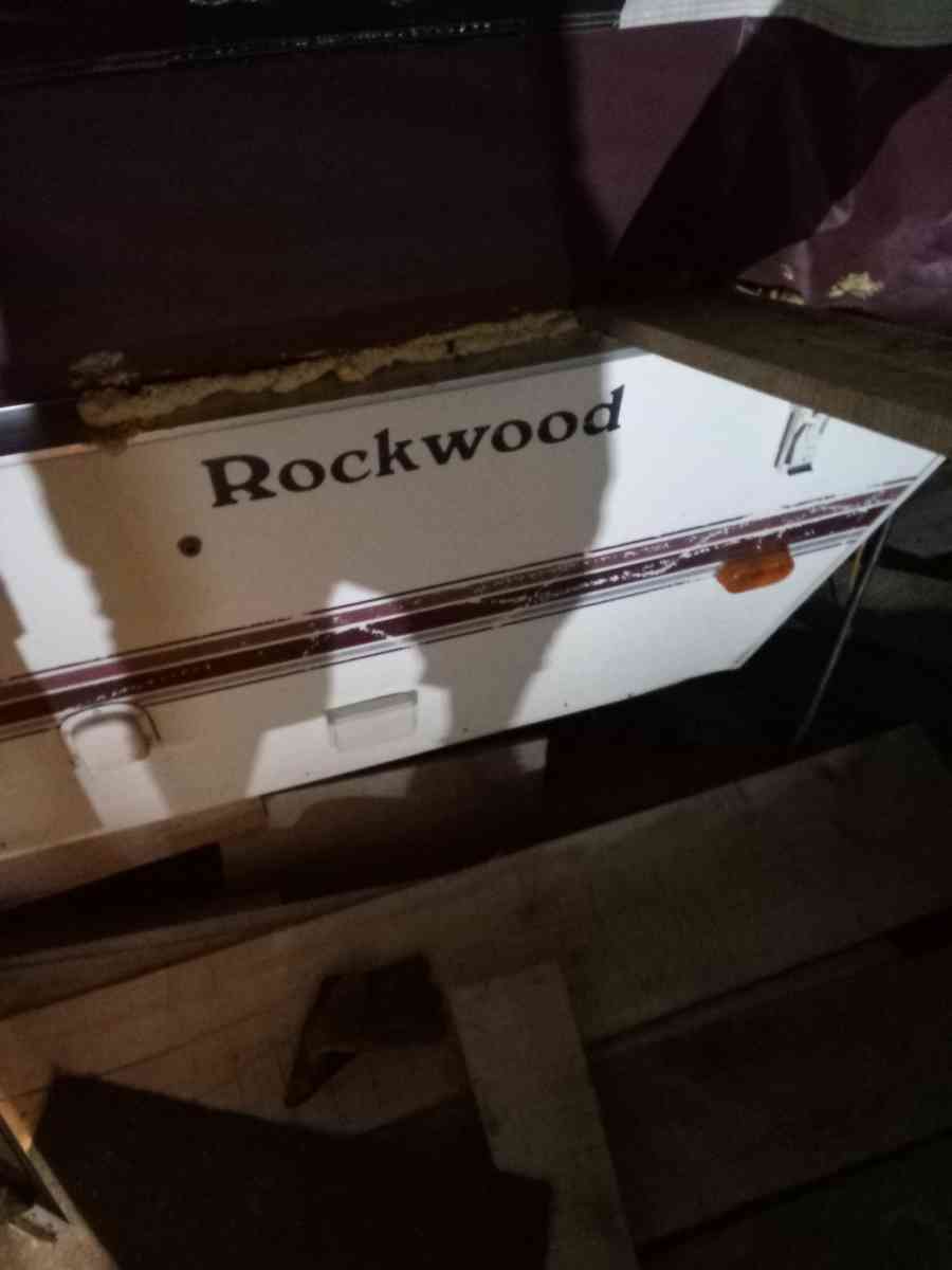 take as is mint condition needs work on the tlc - Selma, Indiana - FleaMarketBay