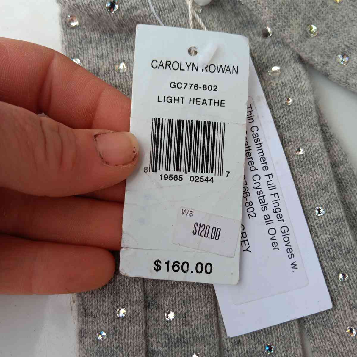 Cashmere Gray Studded Gloves - Irving, Texas - FleaMarketBay