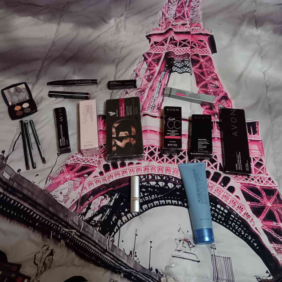 Avon Cosmetics - Irving, Texas - FleaMarketBay