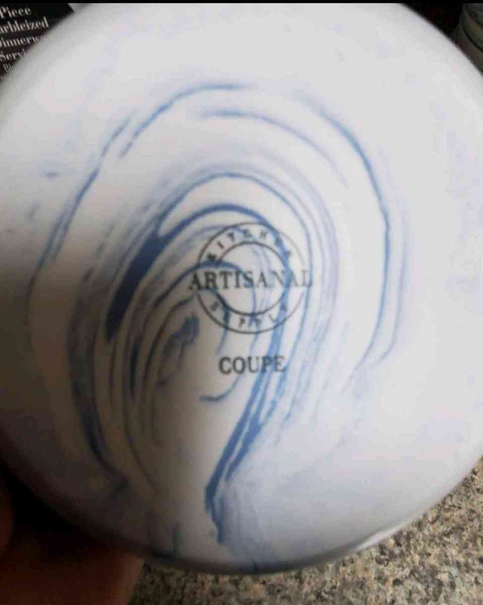 Artisanal Coupe 16 Piece Marbleized Dinnerware - Pensacola, Florida - FleaMarketBay