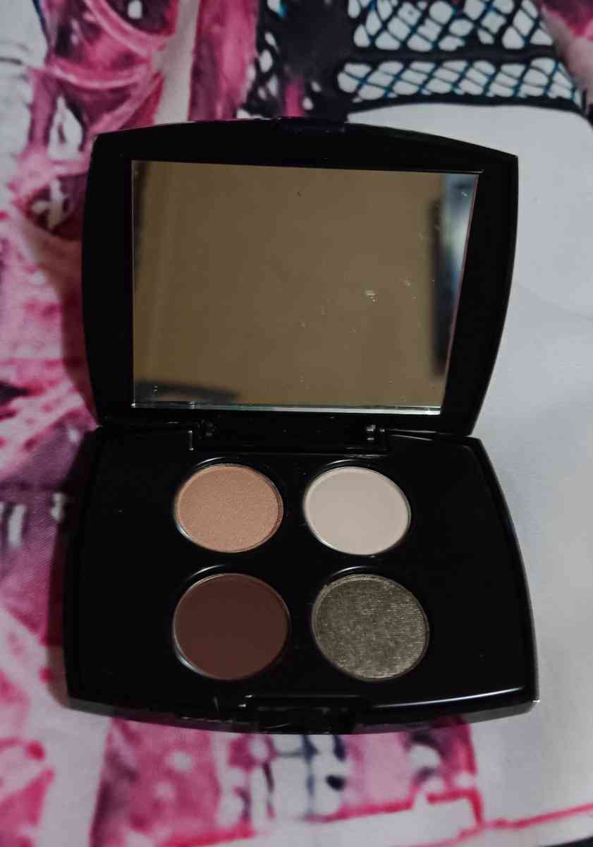 Avon Cosmetics - Irving, Texas - FleaMarketBay