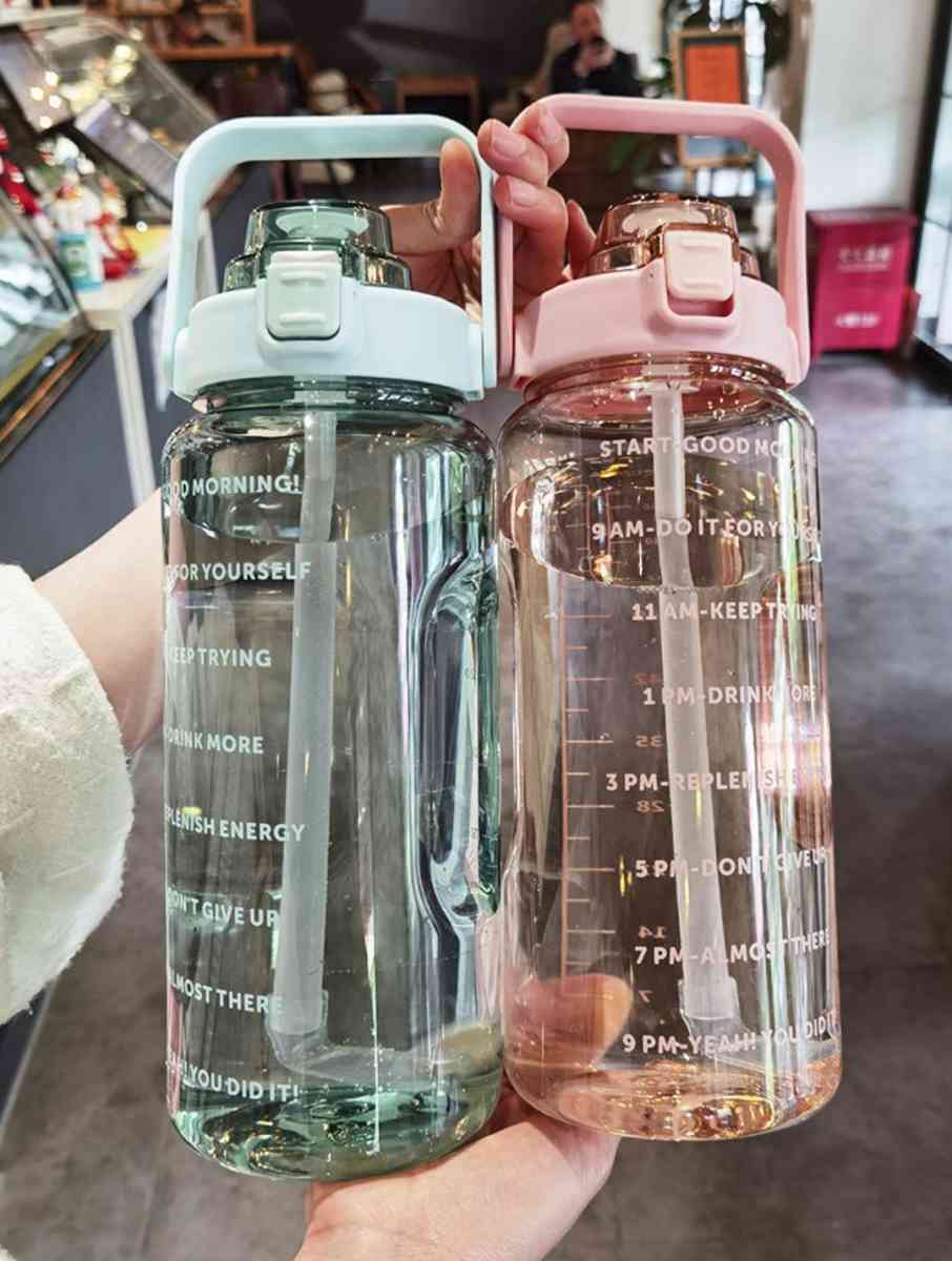 64oz Motivational Water Bottle with Straw Time Marker - Derby, Connecticut - FleaMarketBay