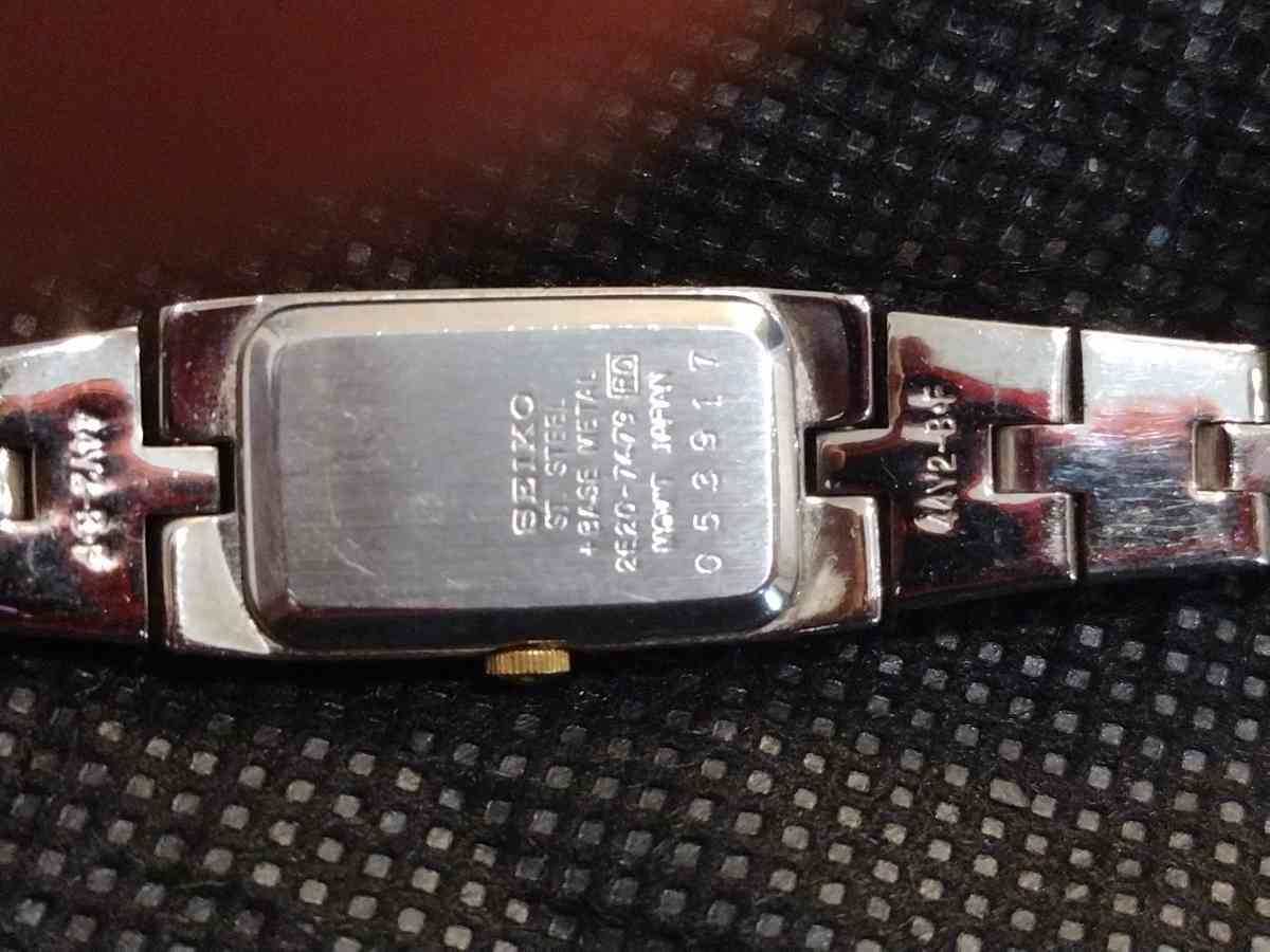 Womans Vintage Seiko Watch - Los Angeles, California - FleaMarketBay