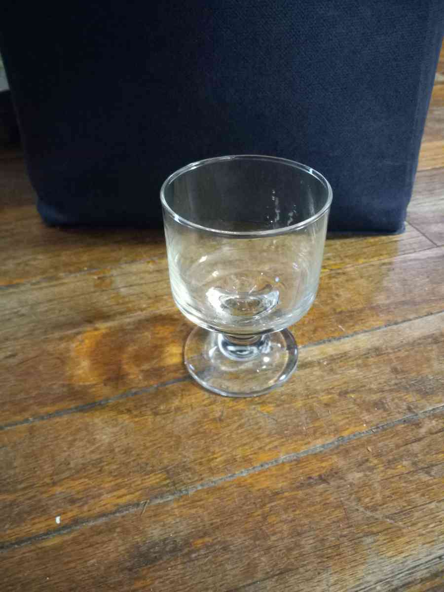 vintage glass cups - Bangor, Maine - FleaMarketBay