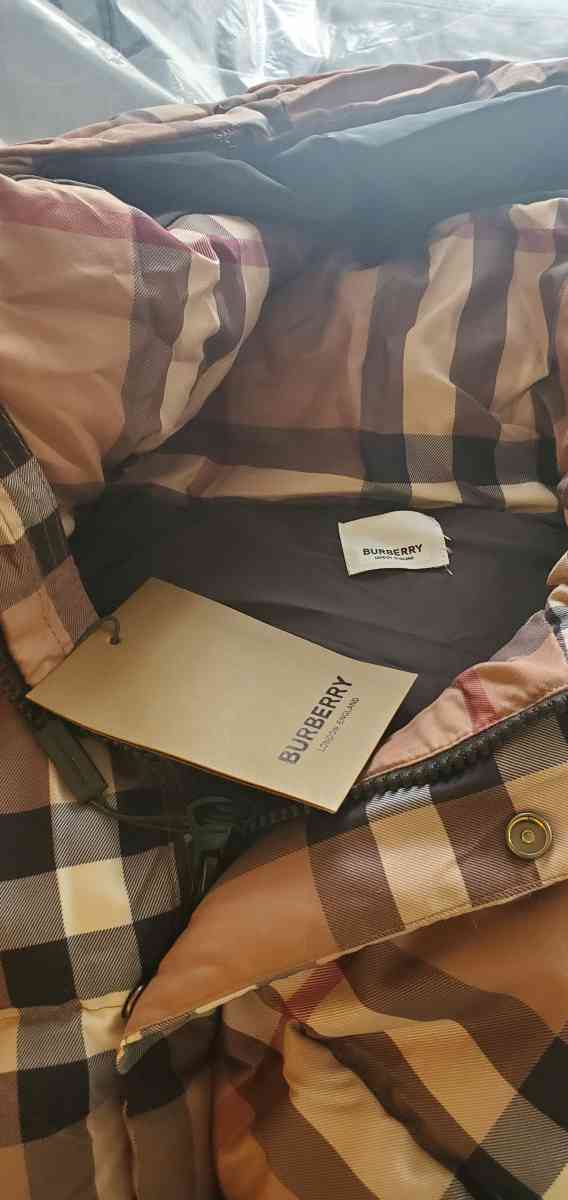 Burberry puff coat - Mission Viejo, California - FleaMarketBay