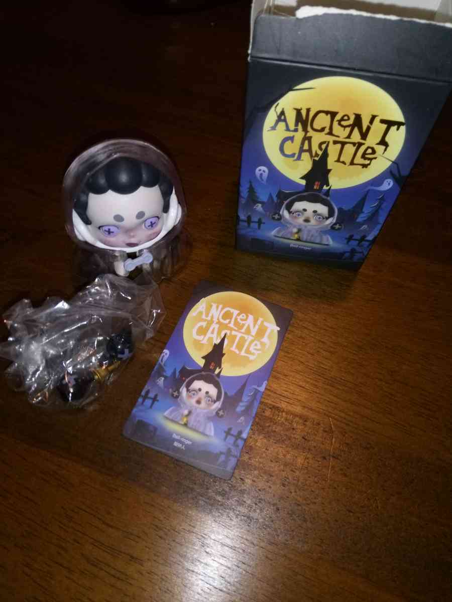 Ancient Castle blind boxes 25 each - Dallas, Texas - FleaMarketBay