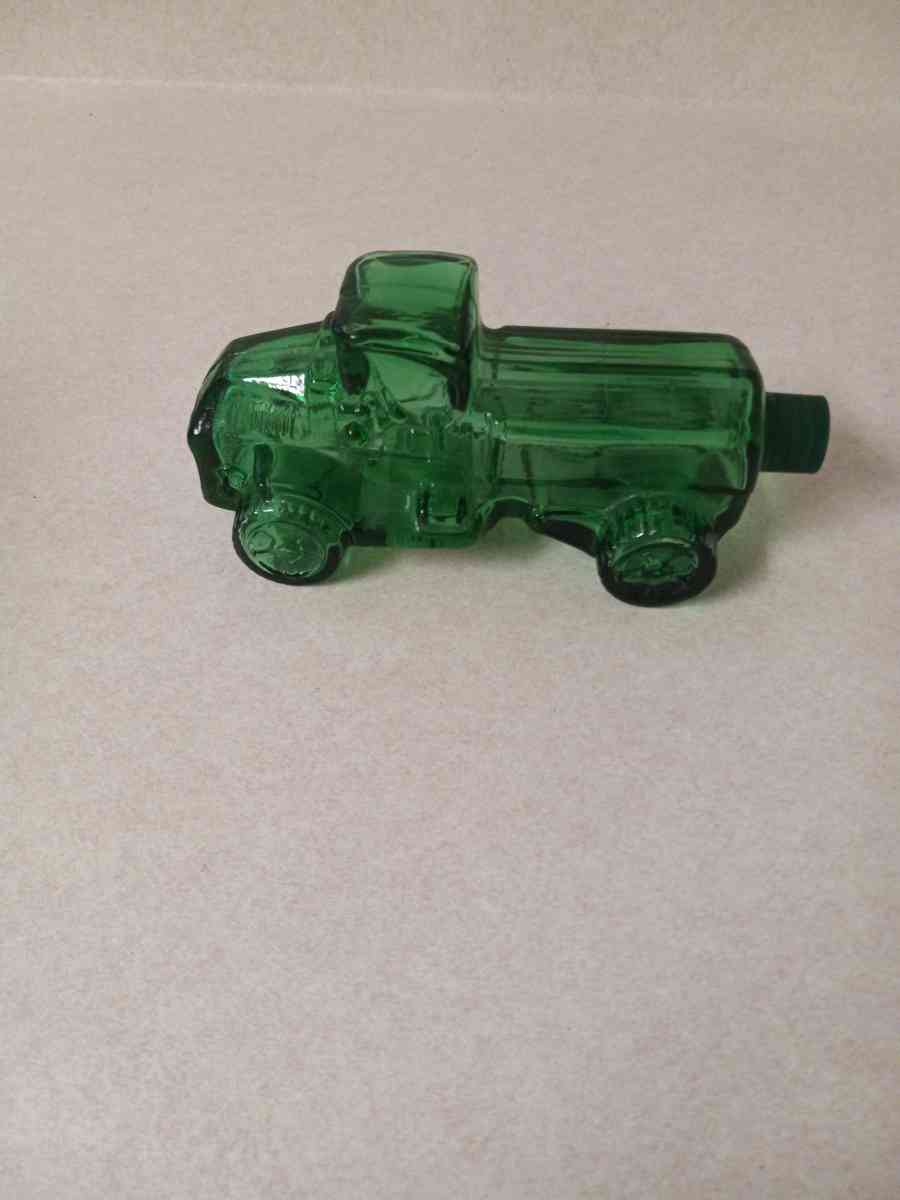 Avons windjammer after shave bottle - Bangor, Maine