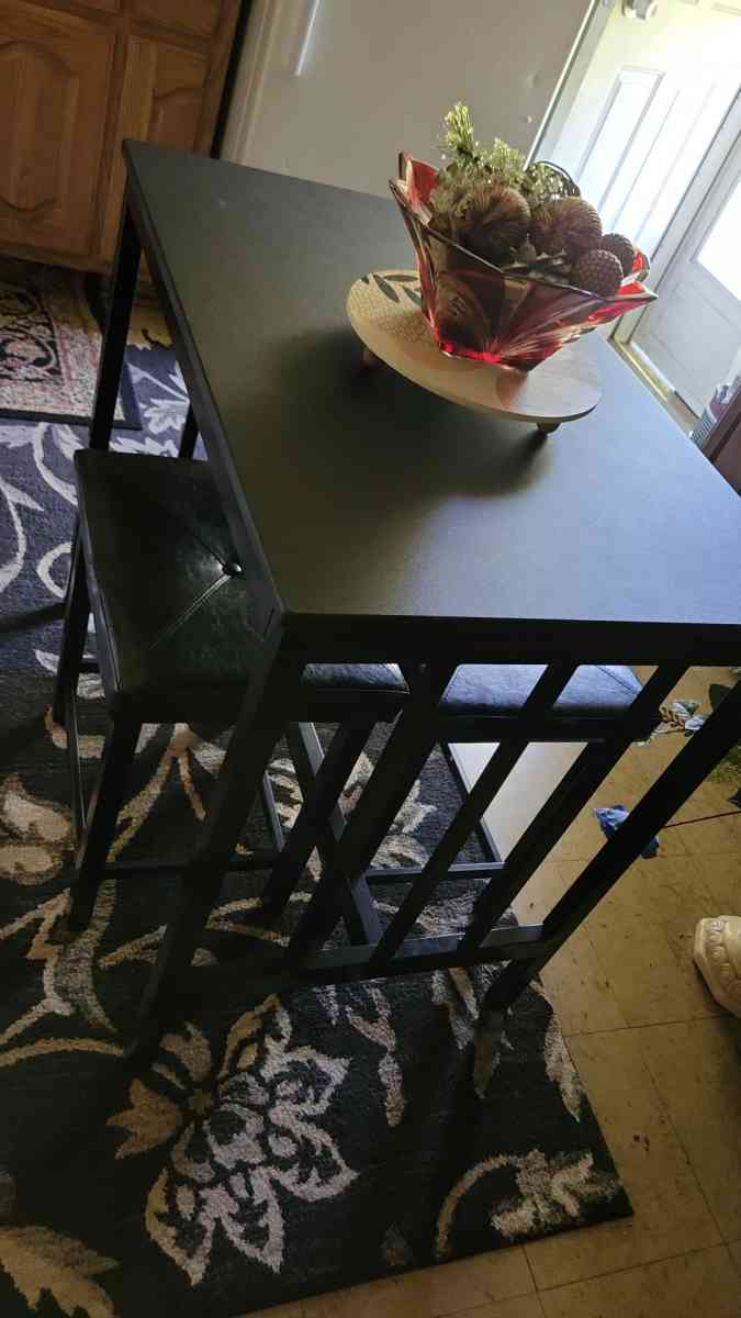 table 2 bar stools - Parrish, Alabama