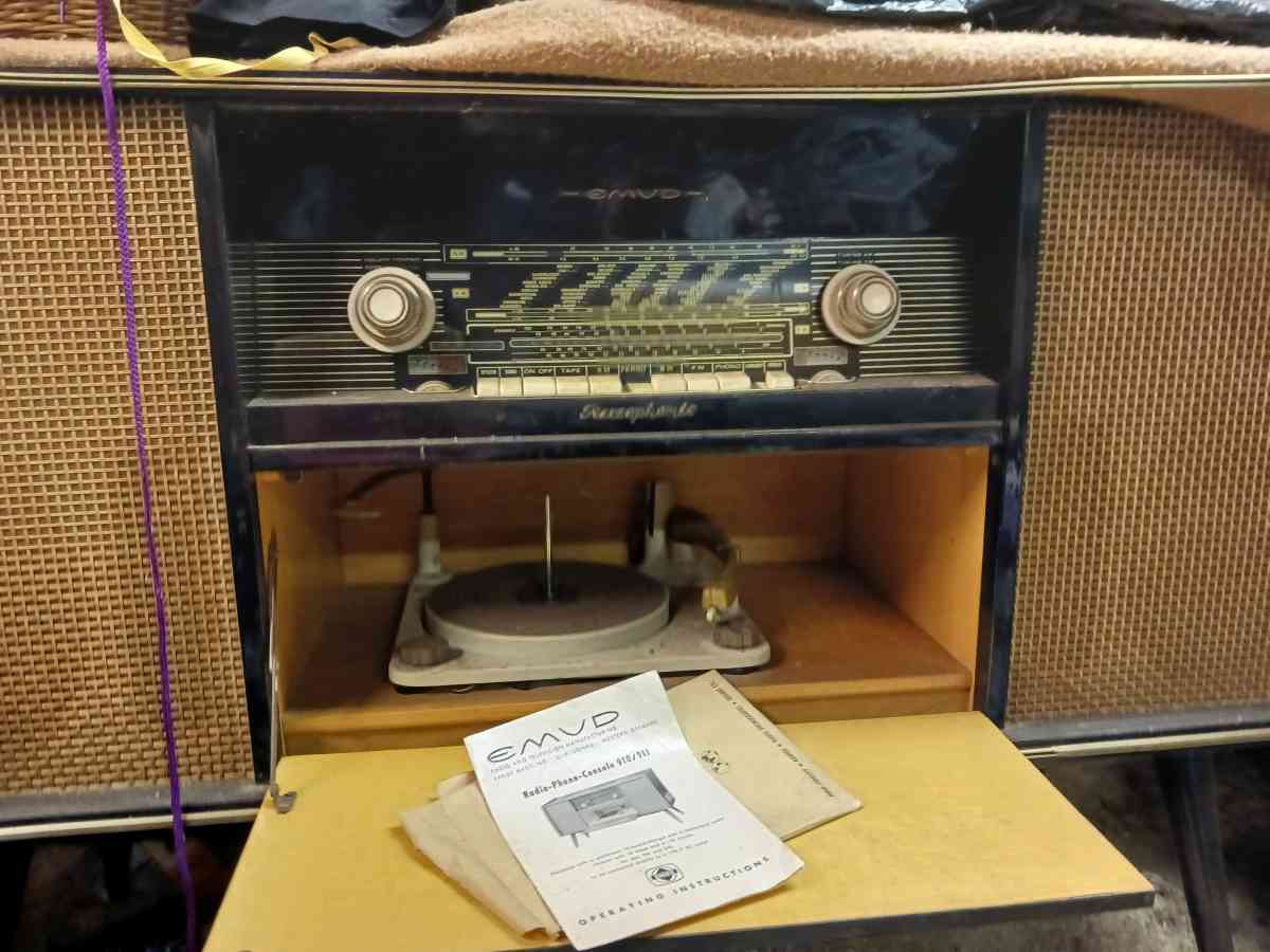 vintage style record radio changer - Riverton, New Jersey