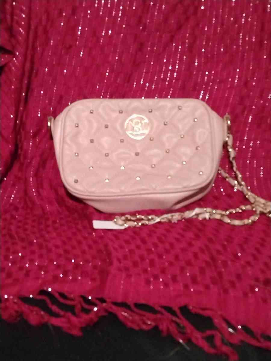 MISCHKA BADGLEY CROSSBODY PURSE - Belen, New Mexico