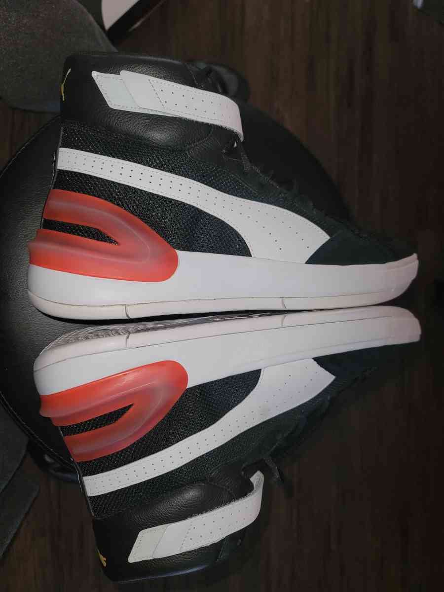 PUMA Sky Modern Sneakers - North Hills, California - FleaMarketBay