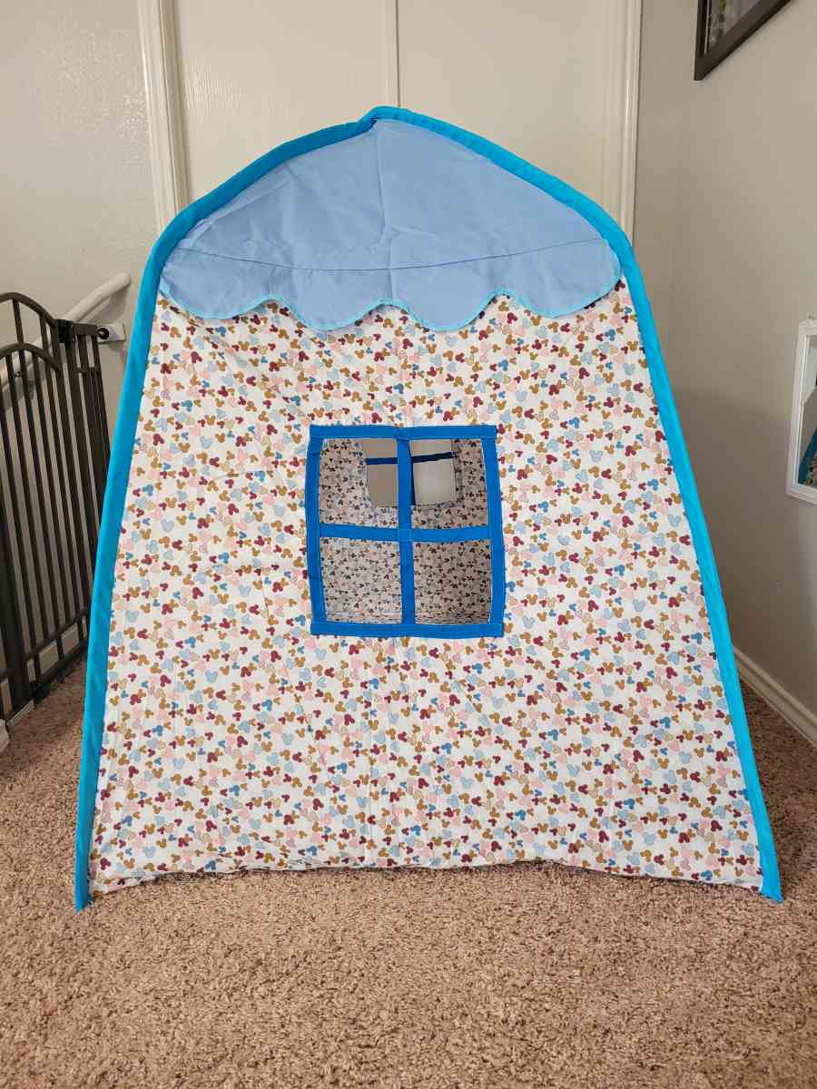 Mickey Mouse children cloth play tent - Austin, Texas - FleaMarketBay