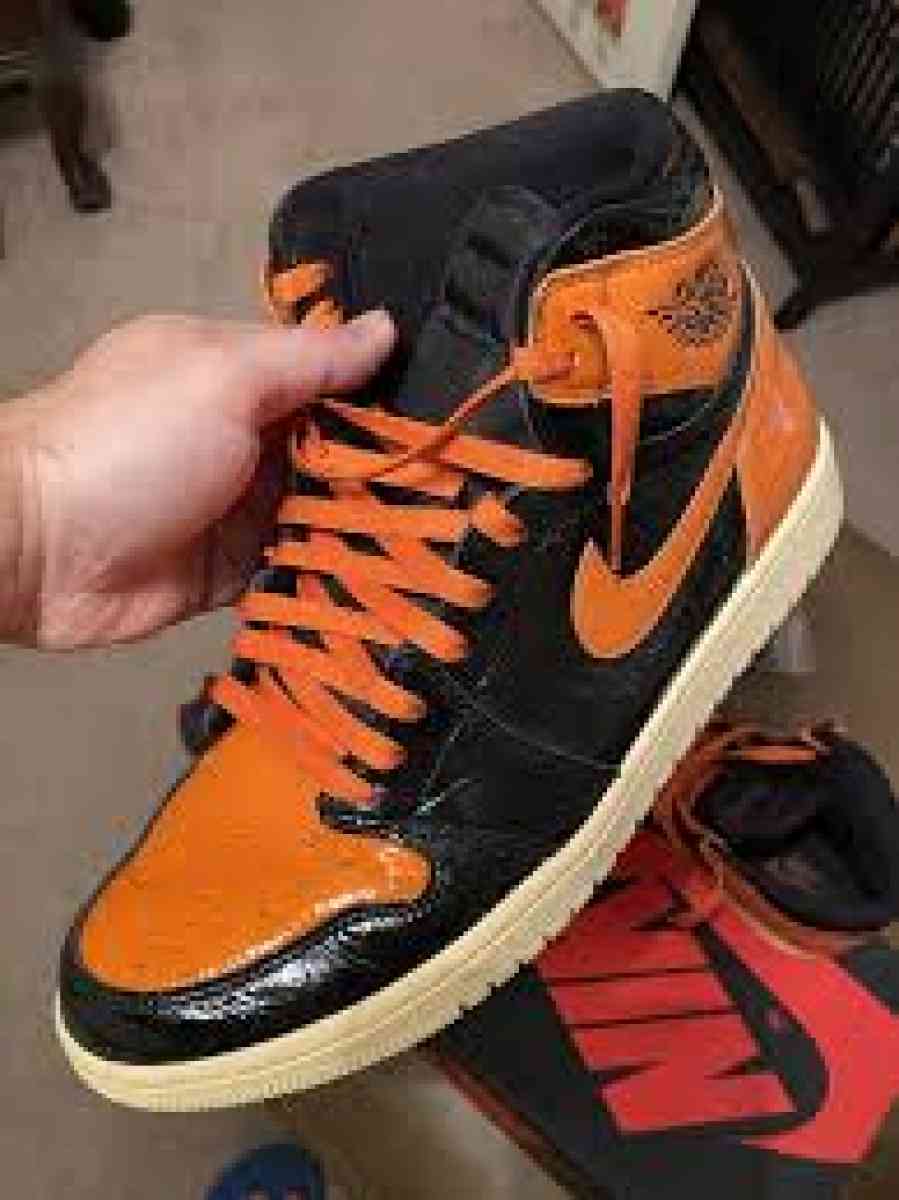 shattered backboard Jordan Ones - Hamden, Connecticut - FleaMarketBay
