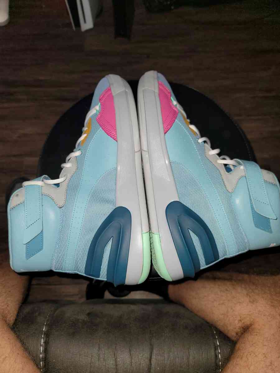 Puma Sky Modern Easter - North Hills, California - FleaMarketBay