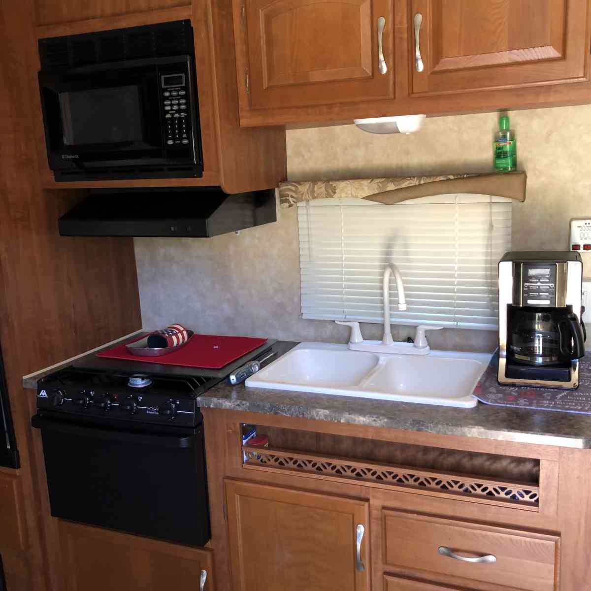 jayco jayflight camper - Seneca, South Carolina - FleaMarketBay