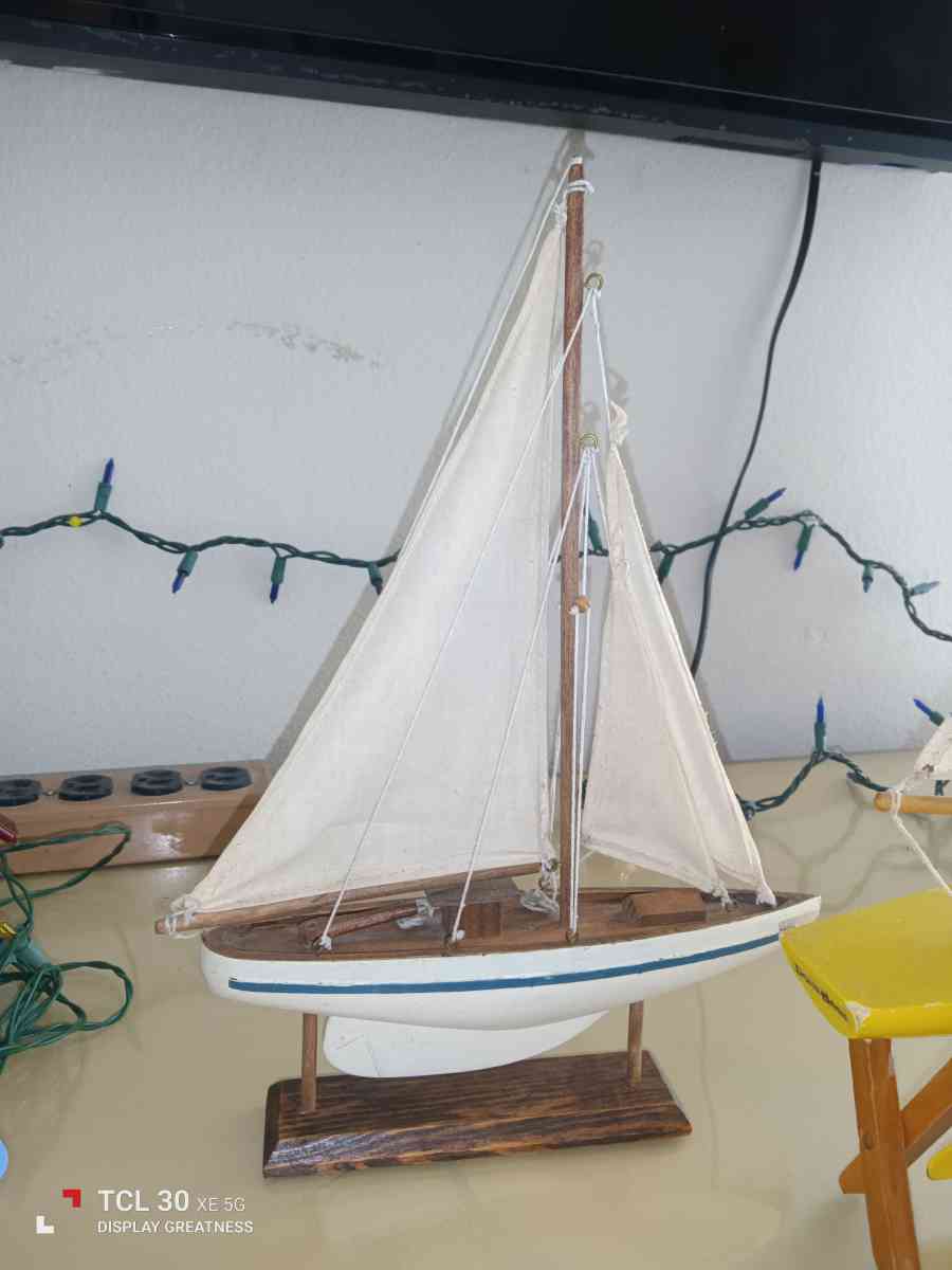 house decor - Tampa, Florida - FleaMarketBay