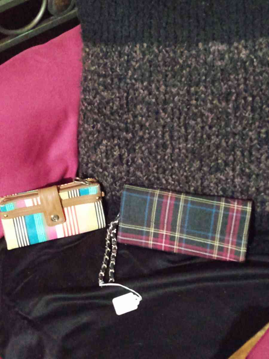 RELIC WALLET AND SARAH JESSICA PARKER BITTEN WALLET - Belen, New Mexico