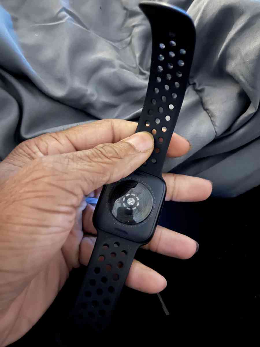 Apple Watch - Memphis, Tennessee - FleaMarketBay